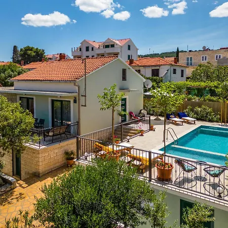 Holiday home Josipa Supetar
